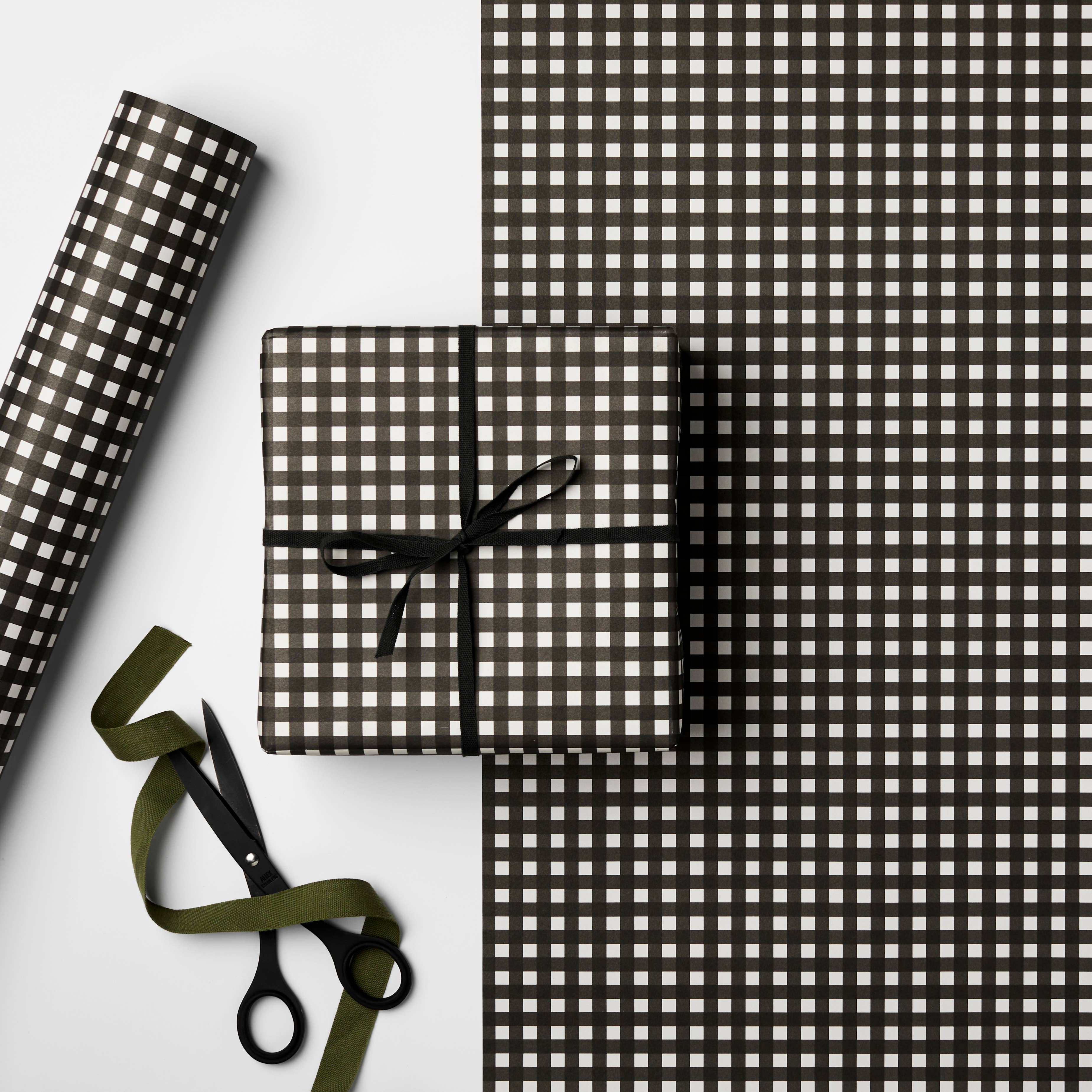 GINGHAM GIFT WRAP