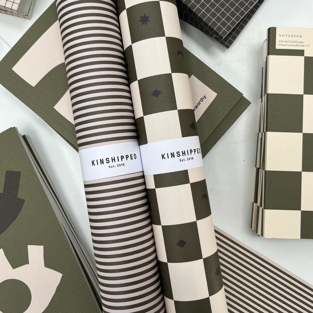 THIN GREEN STRIPE GIFT WRAP